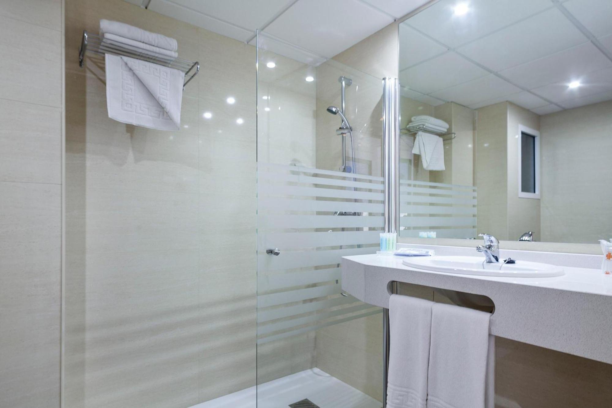 Hotel Best Oasis Park 4*